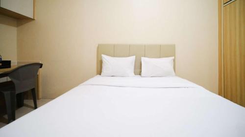 Surabaya Apartment | Simple and Comfortable Living Studio at Bale Hinggil Apartment By Travelio