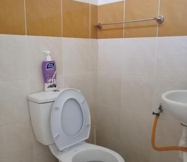 Kampung Gok Kapur House | Simple Home by Aimie Fully Aircond