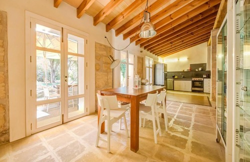 Campos House | Simple house in super location with private access to the most beautiful beach
