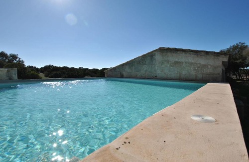 Campos House | Simple house in super location with private access to the most beautiful beach