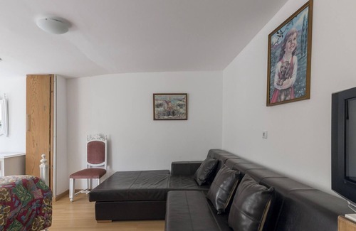 Mira House | Simplistic Holiday Home in Mira near Sea Beach