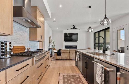St. George House | Simply BeUTAHful at Desert Color (by Ember Stays)