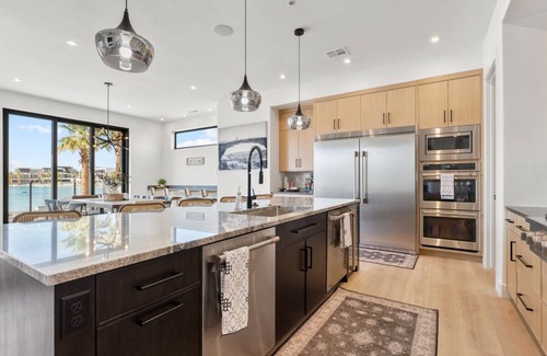 St. George House | Simply BeUTAHful at Desert Color (by Ember Stays)