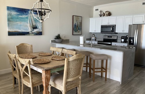 Orange Beach East Condo | Simply Irresistible 2 *Gulf Front View*Make A Reservation For Fun At The Beach!