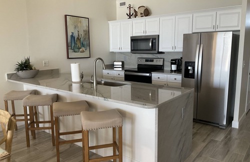 Orange Beach East Condo | Simply Irresistible 2 *Gulf Front View*Make A Reservation For Fun At The Beach!