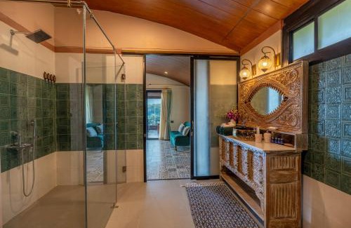 Cola Villa | Simroseate