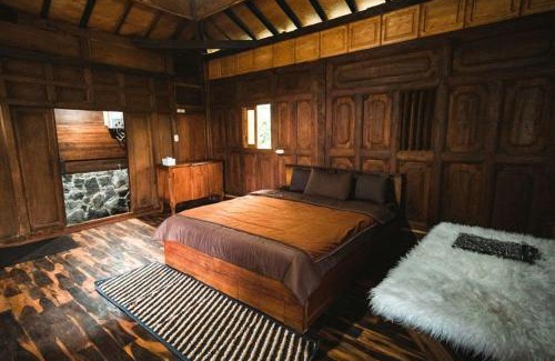 Kertek Hotel | Singgasana Villa & Resto