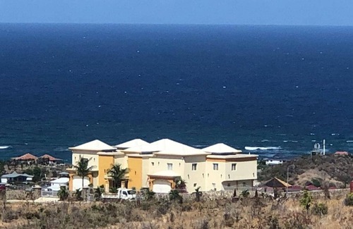 Oyster Pond Apartment | Singh Luxury Apartments With sea View, Apt.3