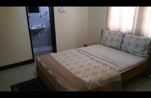Accra House | Single Room - Ground Floor in Accra