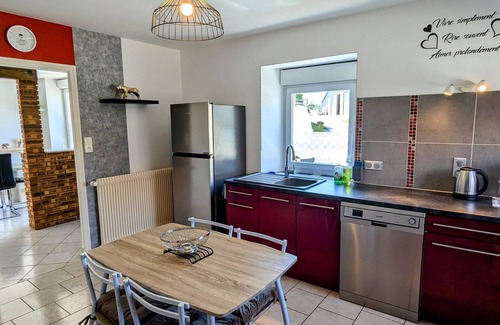 Longchamps-sur-Aire Cottage | Single-storey house with enclosed garden in Longchamps