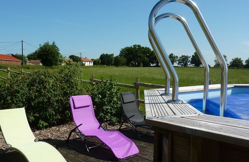 La Foret-sur-Sevre House | Single-storey gîte with swimming pool, ideal for families.