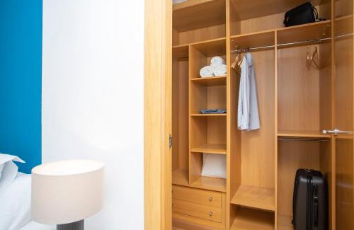 Castello de la Plana Apartment | SingularStays Edificio La Pergola