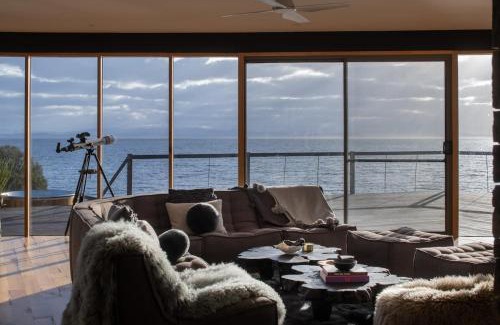 White Beach House | Siren Tasmania