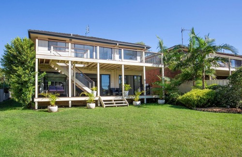 Sanctuary Point House | Sirius Retreat - Pet Friendly - 3 Mins Walk to St. George Basin