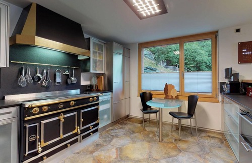 Samedan Apartment | Situated just above the village centre of Samedan you will find the popular apar