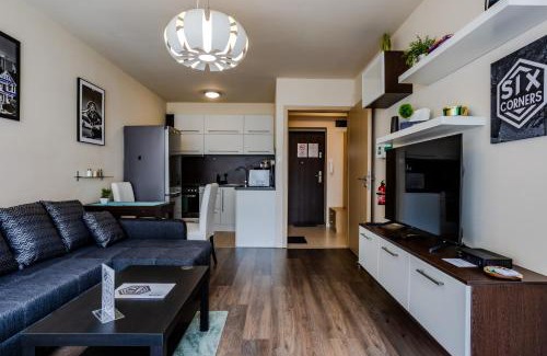 Pecs Apartment | Six Corners - Garden Corner