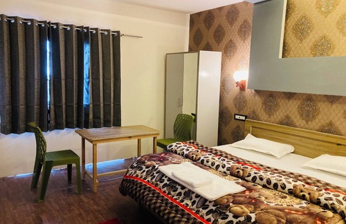 Dhanaulti Hotel | Sizzling Resort And Adventure