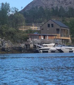 Hitra House | Sjåen på Balsnes Gård