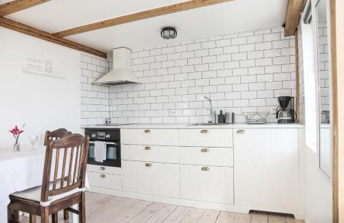 Sankt Anna House | Skärgårdslägenhet med havsutsikt i Sankt Anna! NR2