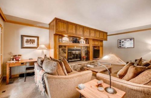 Mountain House Apartment | Ski In 3 Bedroom At Chateaux Dumont Keystone