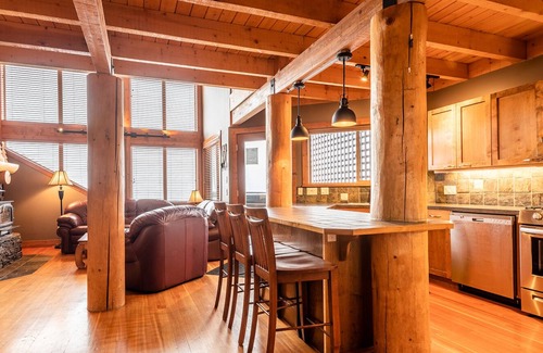 Snow Pine Estates Ski Chalet | Ski In/Out- Wood Stove - HotTub- 2 MSTR SUITES