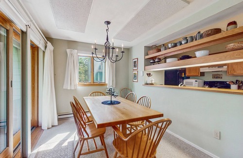 Warren Condo | Ski-in/ski-out condo w/balcony, mountain & valley views, grill, pool, fireplace