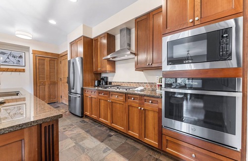 River Run Condo | Ski-In/Ski-Out Condo w/Incredible Mountain & Tree Views from Private Balcony