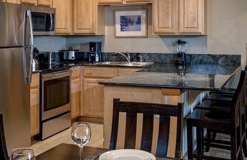 Four O'Clock Cabin | Ski-In/Ski-Out Luxury at Grand Timber Lodge – Breckenridge, CO