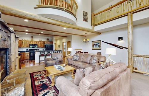 Whitefish House | Ski-in/ski-out mountaintop getaway with private hot tub - close to town
