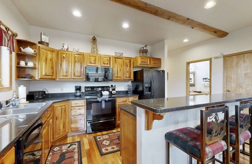 Whitefish House | Ski-in/ski-out mountaintop getaway with private hot tub - close to town