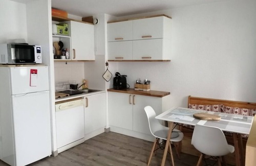 Le Pleynet Apartment | Ski in, ski out studio for 4 in the 7 Laux ski resort