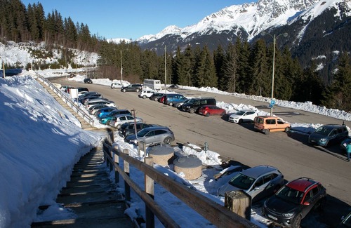 Le Pleynet Apartment | Ski in, ski out studio for 4 in the 7 Laux ski resort