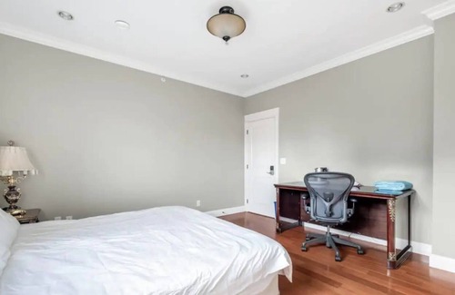 Shaughnessy House | Ski Lover's 1-bedroom Suite A in Vancouver