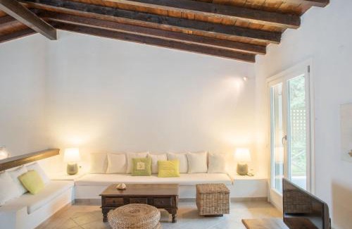 Kanapitsa Apartment | Skiathos Luxury Villa 2 Bedroom Villa Dyo Vromolimnos