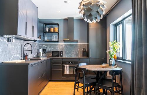 Botnhamn Apartment | Skipperhuset 2, Kristian Isaksen suite