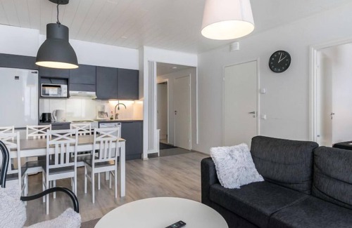 Tormanmaki House | Skivillas Paljakka 8. (3mh) by Interhome