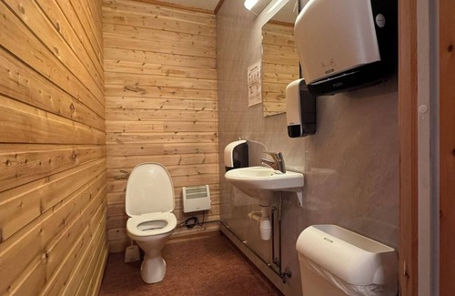 Lenvik Hostel | Skoghus