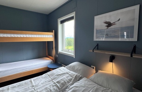 Lenvik Hostel | Skoghus