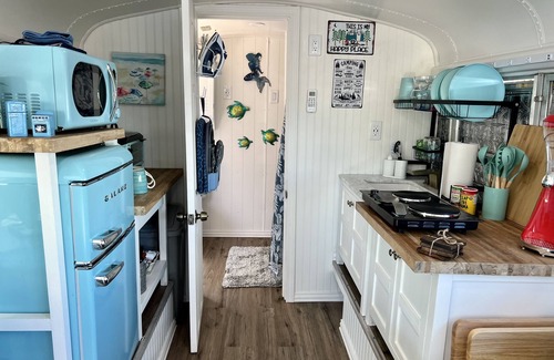 Crystal Beach RV Rental | Skoolie Glamping on Canal in Crysteal Beach, Texas