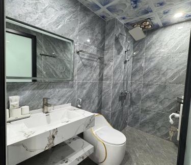 Viet Yen Hotel | Sky Night Hotel 2