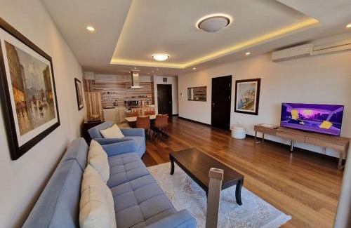 Maini Apartment | SkyAprt77m Jacuzzi