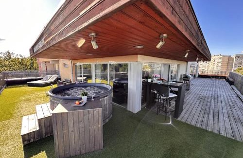Zolitude Apartment | Skyhouse Riga Delux Penthouse & SPA