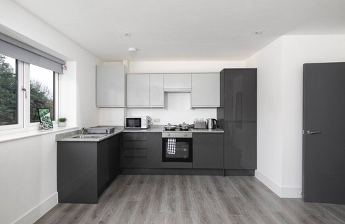 Enfield House | Skyvillion -Vineyard Court- Enfield 1Bed w/Balcony