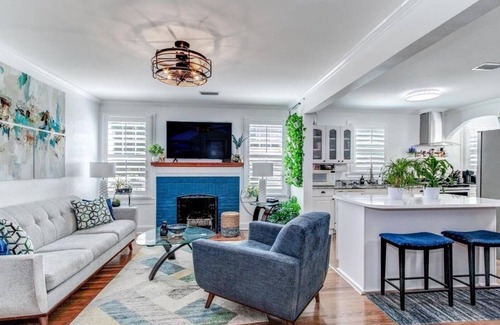 Fairfax Apartment | Sleek Jacksonville Gem Perfect for Two Unit 3