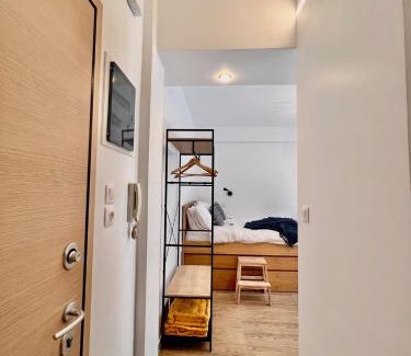 Voula Apartment | Sleek Studio in Voula Center