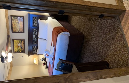 Branson Condo | SLEEP 4 CONDO WITH ALL APPLIANCE! 1 MILE FROM STRIP AT WESTGATE BRANSON WOODS
