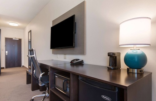 Camden Hotel | Sleep Inn East Camden