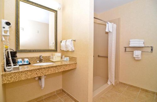 Upper Marlboro Hotel | Sleep Inn & Suites near Joint Base Andrews-Washington Area