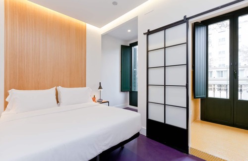 Golden Triangle of Art Hostel | SLEEP’N Atocha – B Corp Certified