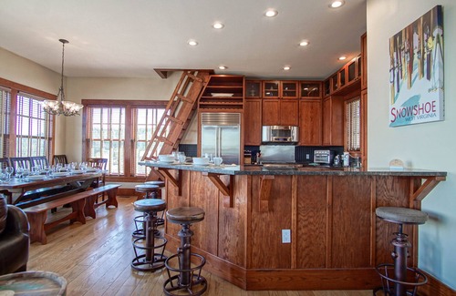 Snowshoe House | Slope side 8 BR at Sanctuary Majestic Mountain Top Estate 4800 square feet of quality sleeps 16